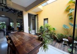 Cambridge Road (D8), Terrace #535185071